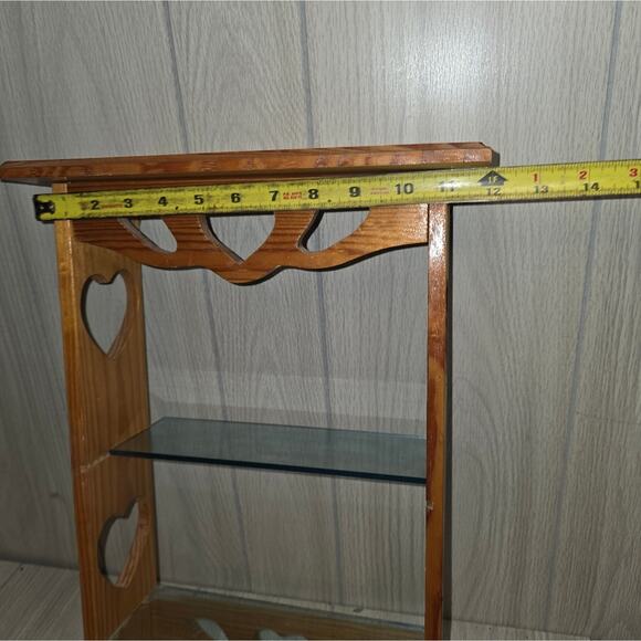 Vtg 80s Heart Design Carved Wood Wall Shelf W/Glass Inserts Farmhouse Coquette - Picture 7 of 8